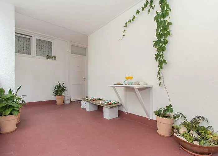 アパート Splitspirit